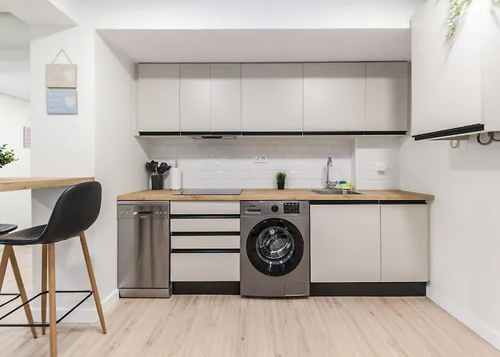 Modern In With Views *